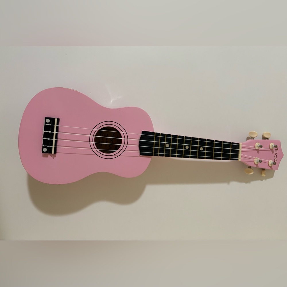 Pink Mcool 21-inch soprano ukulele - Picture 4 of 4